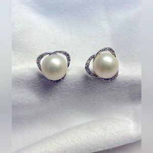 Pearl Earrings with Diamonds